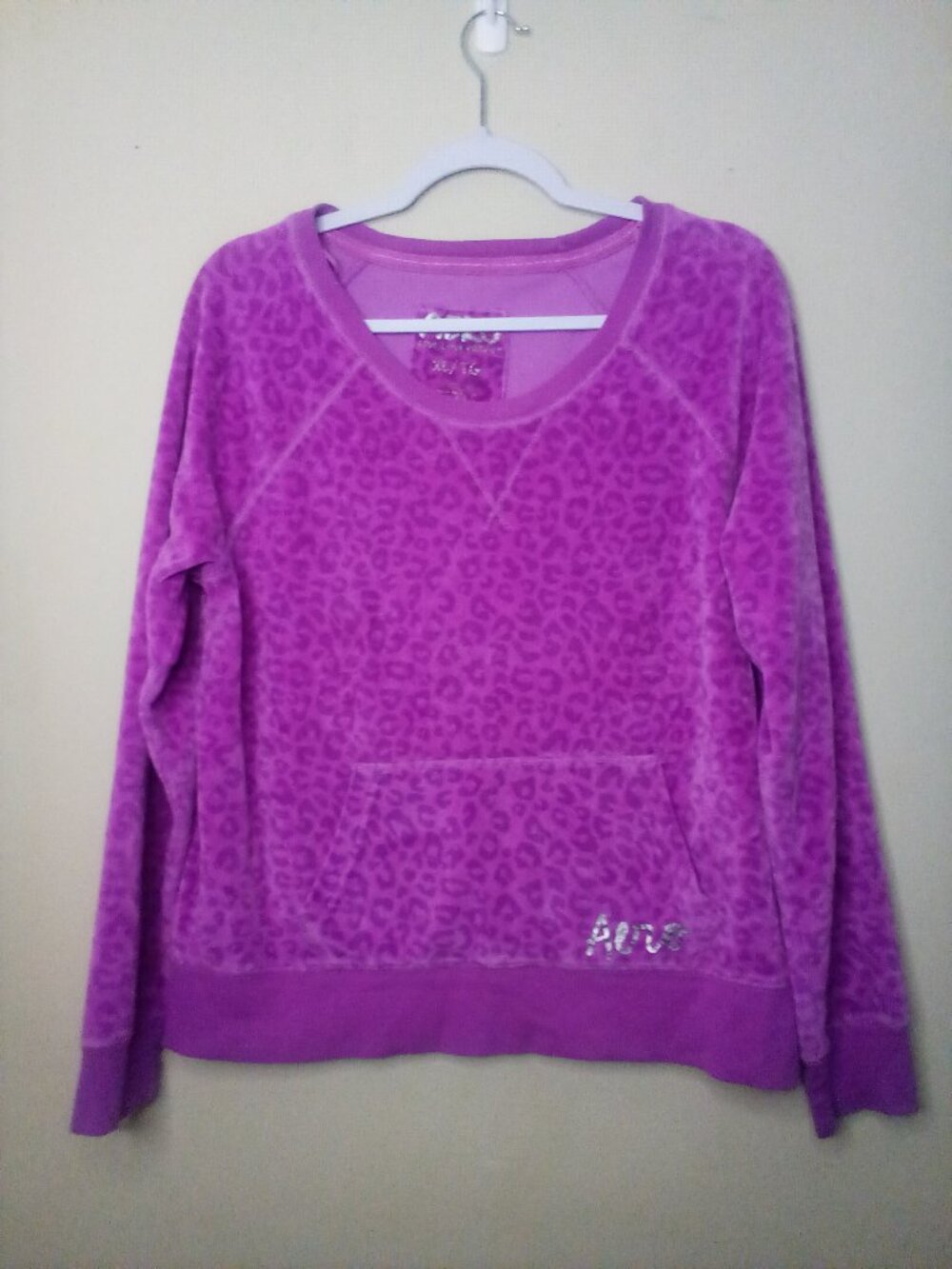 Aero Aeropostale Pullover Women XL Velvet Pocket Animal Print Purple